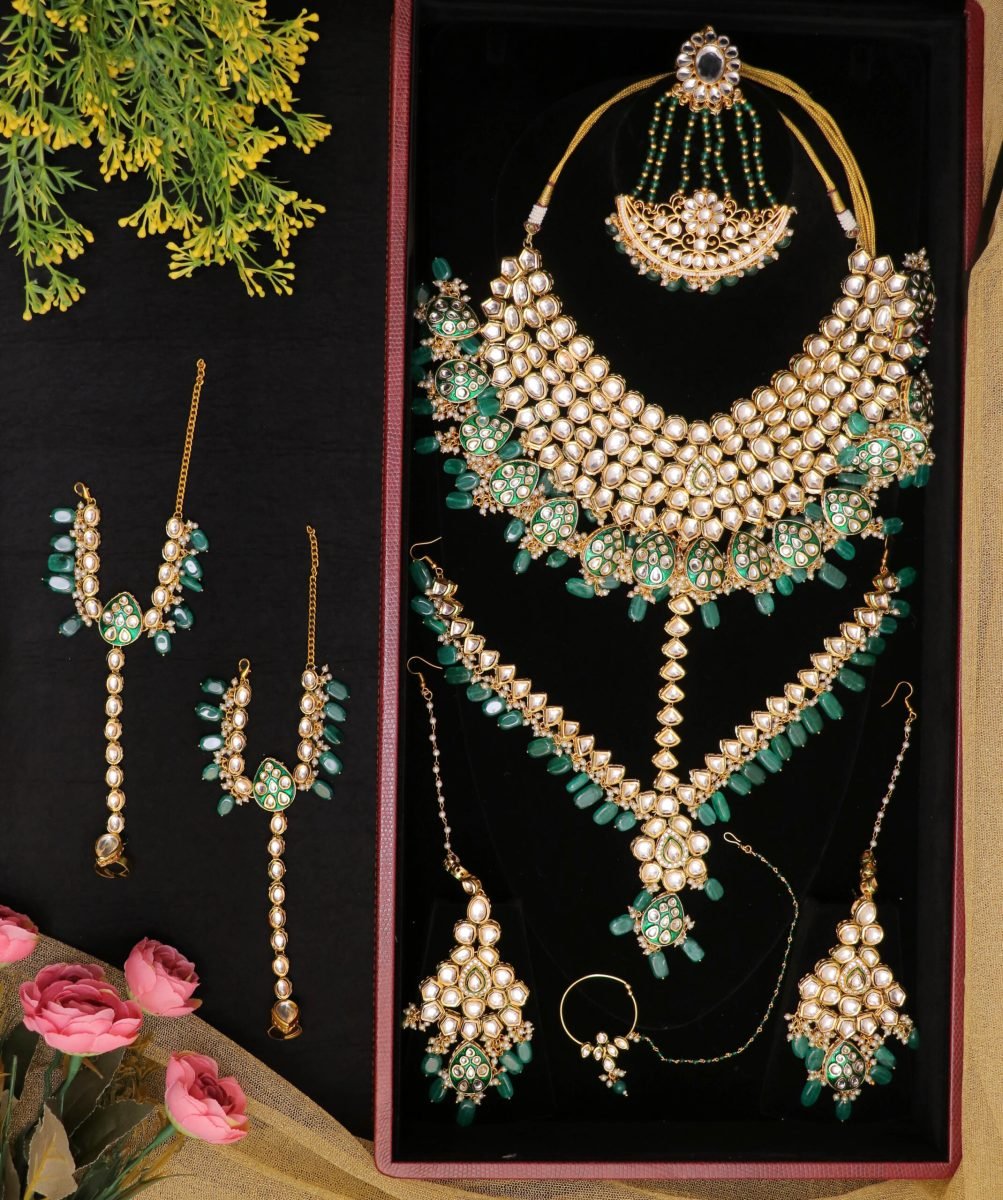 product-grid-gallery-item